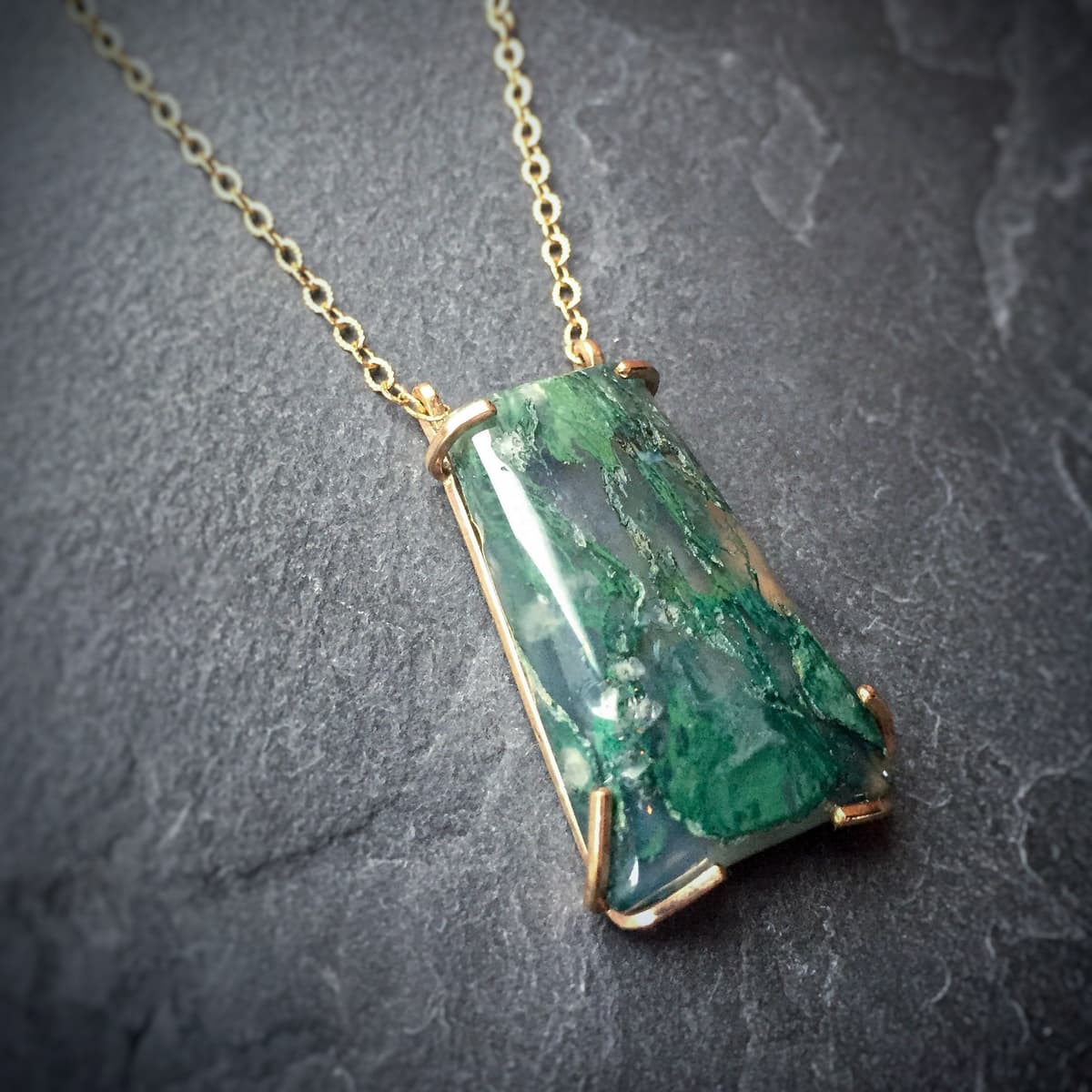 Elegant necklace with sophisticated design